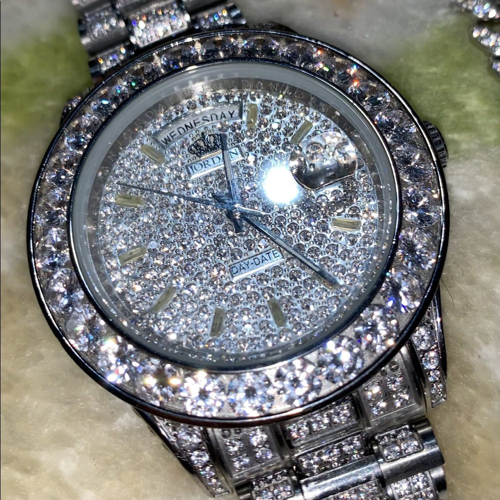 Flashy watch